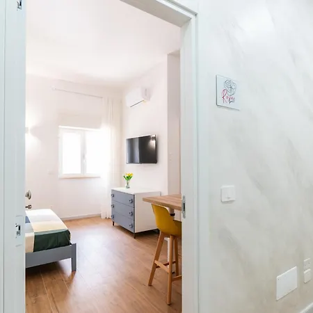 Apartment Le Rose Di Alba